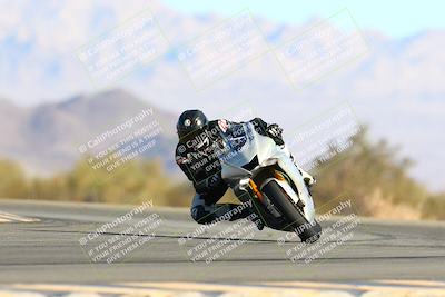 media/Jan-09-2022-SoCal Trackdays (Sun) [[2b1fec8404]]/Turn 14 (10am)/